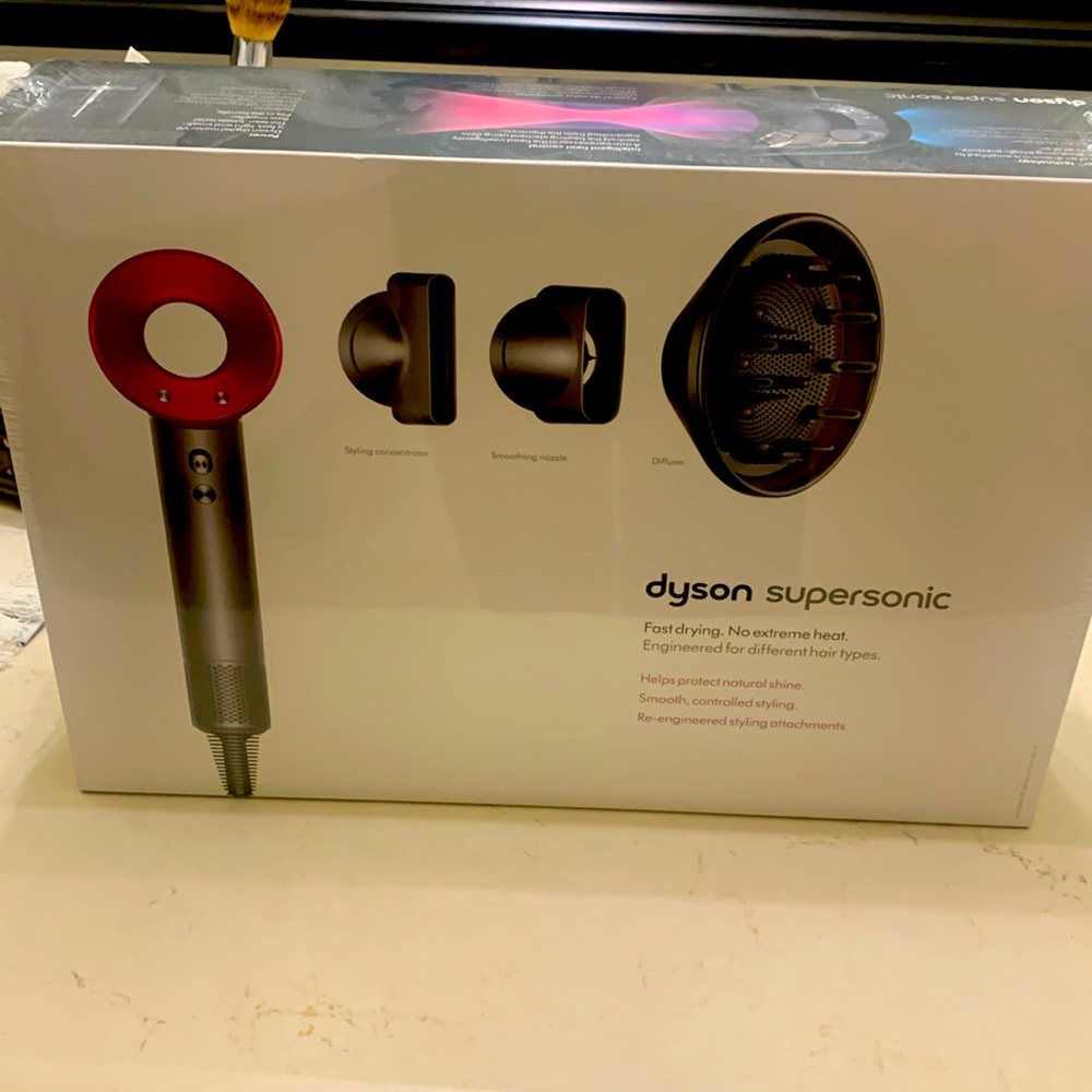 Dyson supersonic hair dryer fast drying no extreme heat no noise best in class